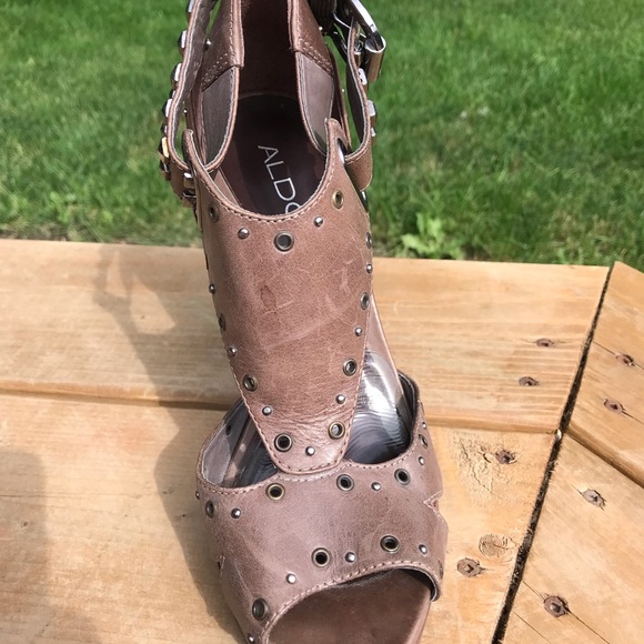 Aldo pumps. Edgy High heels. Worn a few times. - Picture 3 of 5